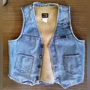 Vintage Wrangler Light Blue Denim Vest with Cream Lining Size Large
